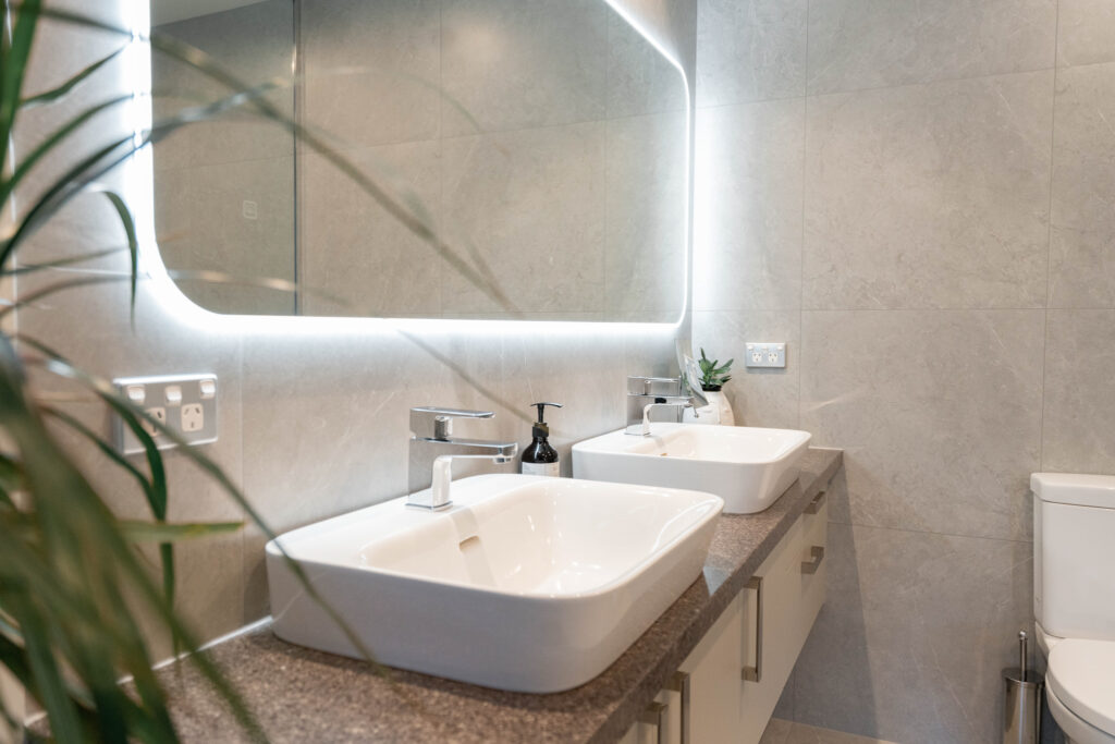 2a rostrevor street 16