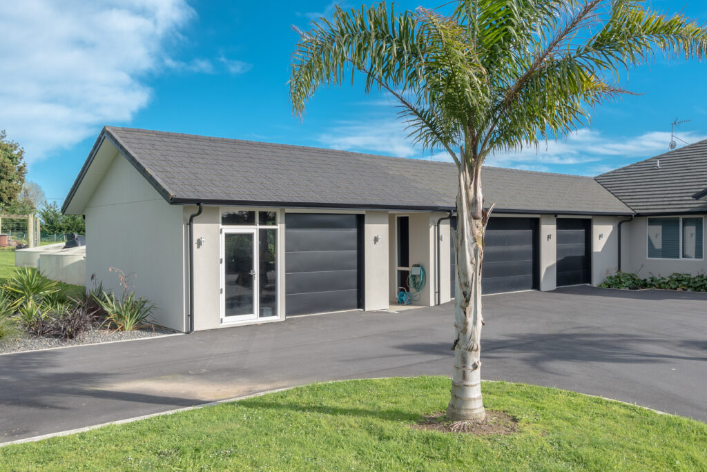 Oaktree ln 13 003
