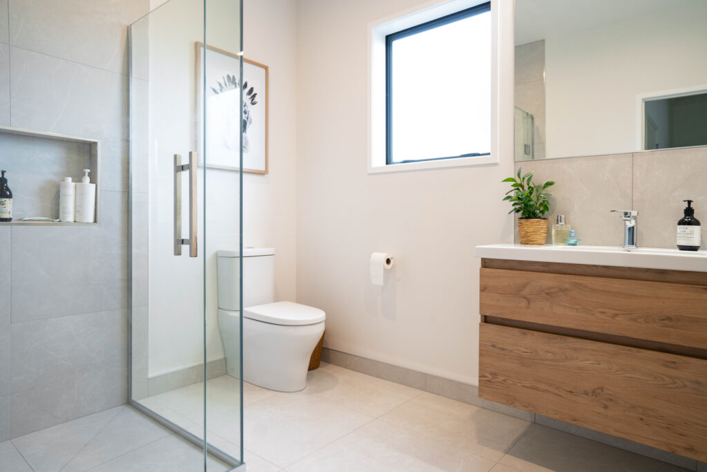 River road bathroom 1