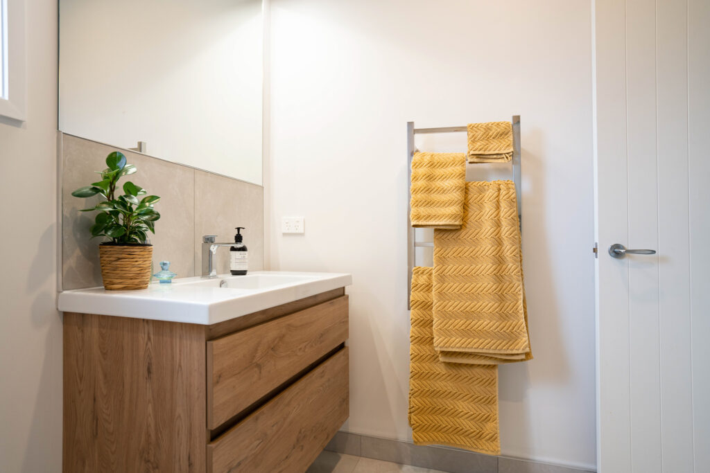 River road bathroom 3